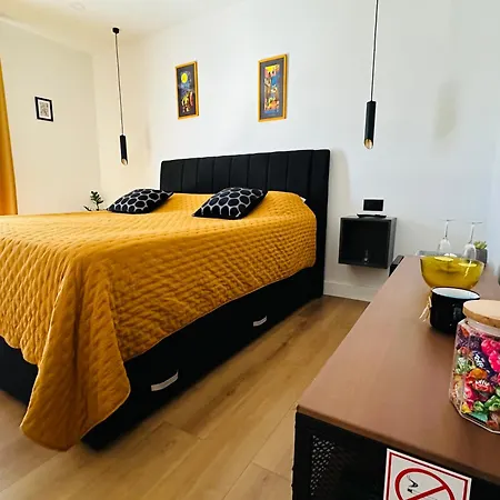 Portum Guest house *